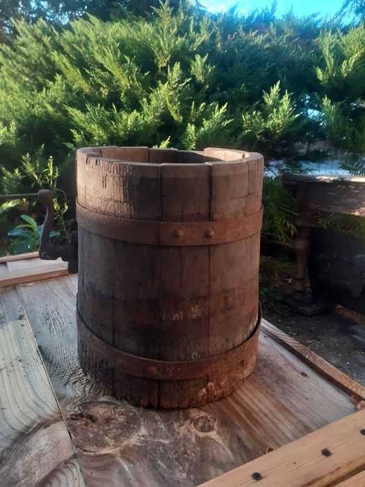 Stara maselnica drewniana zabytek