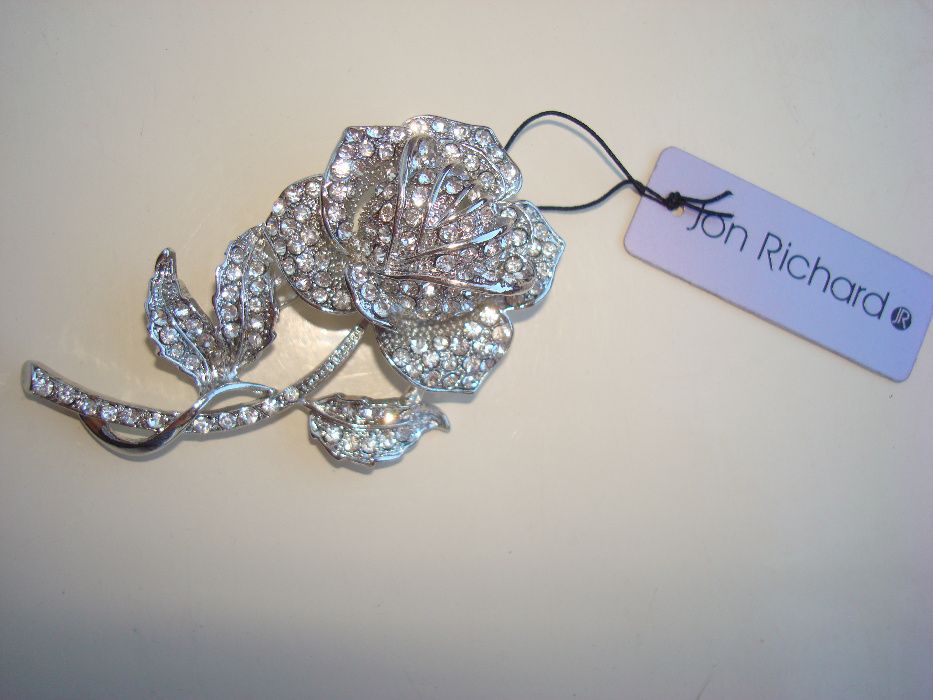 брошка коробка нова Jon Richard 6см 3D на подарунок