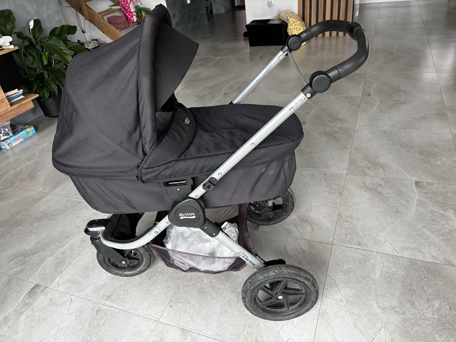 Wozek z gondola i spacerowka plus gratisy