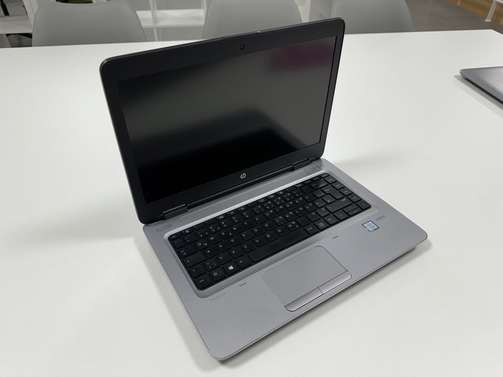 HP ProBook 640 G2 | i5-6200U | 8GB | 512Gb M.2 | 14" | 1 ANO GARANTIA