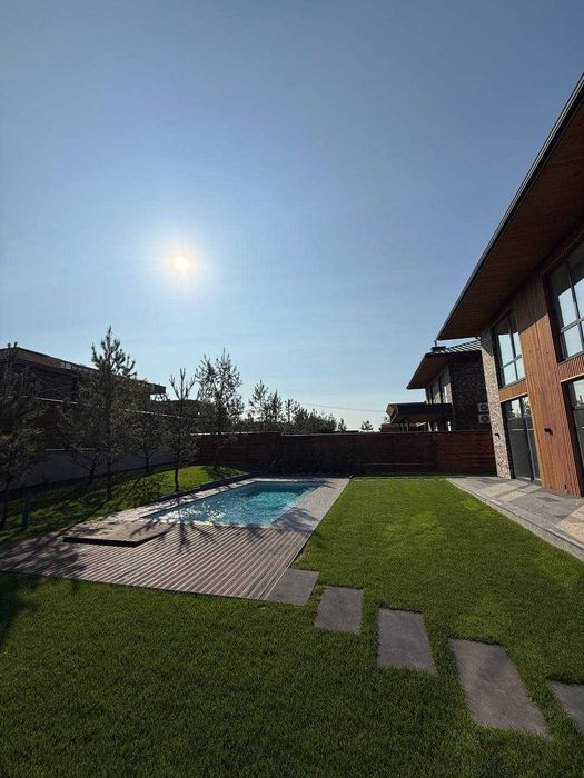 Будинок ЛЮКС з дизайнерським ремонтом 225м на 9,5 сотках, Ходосівка