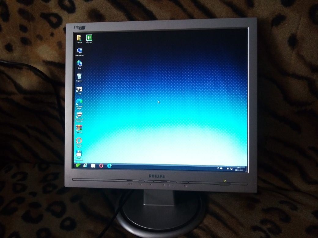Монитор PHILIPS 170s б/у