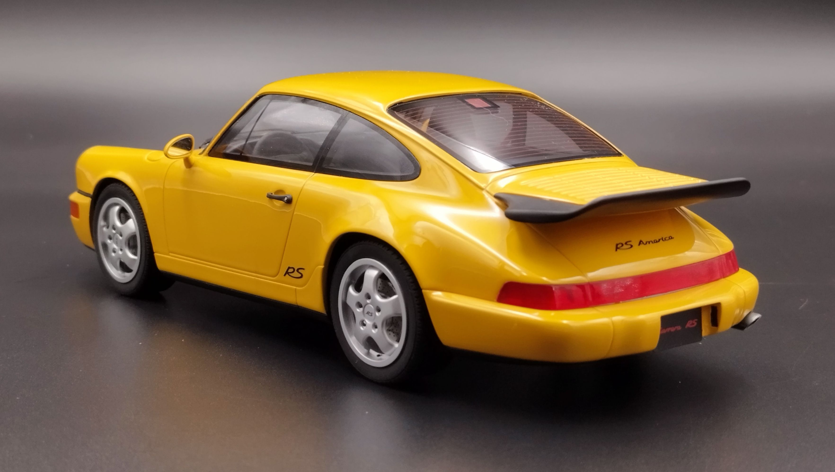 1:18 GT Spiritr Porsche 911 (964) RS America model nowy nr 015/999