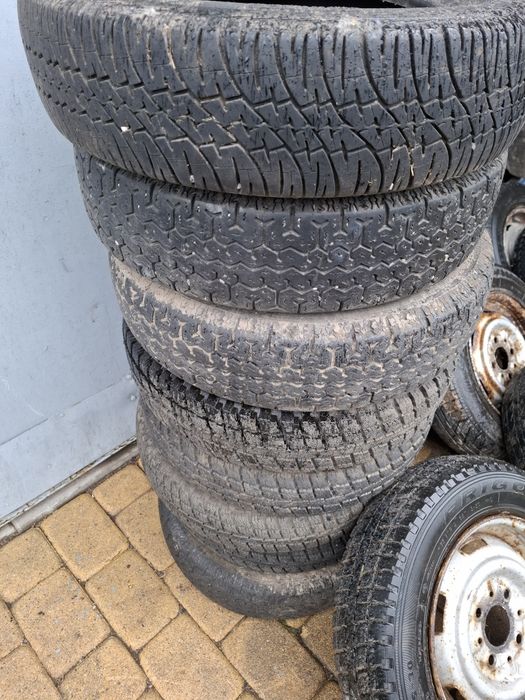 Kola opony r 12 fiat 126 przyczepka Niewiadow zapasowka