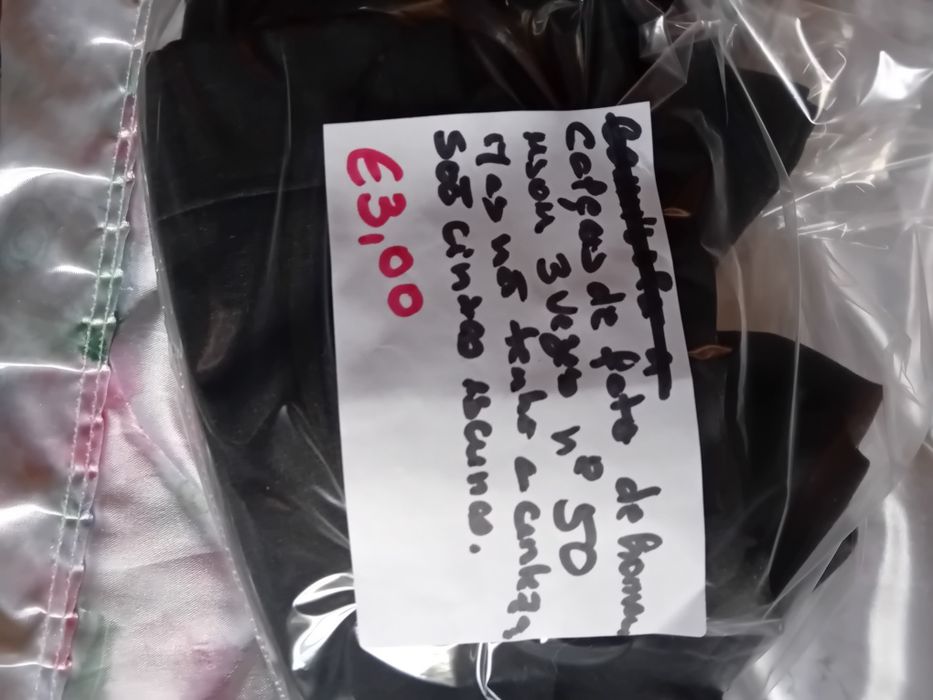 Calças de fato pretas