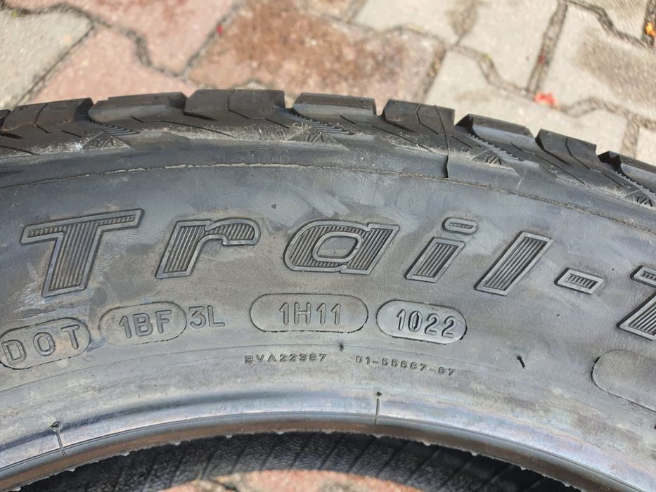 Nowe Opony BF Goodrich Trail- Terrain wielosezonowe 235 55 R18 104H XL