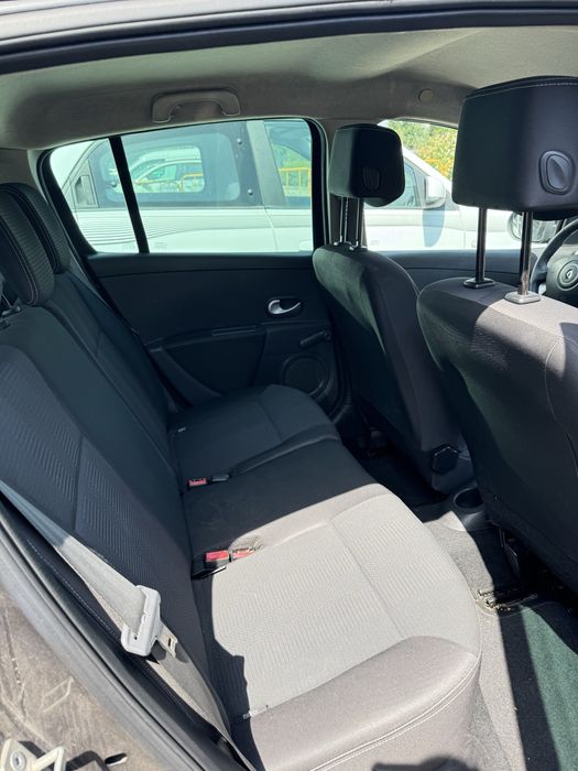 Renault clio 1.2 Dynamic 2010