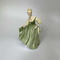 Fair Lady HN 2193 dama w zielonej sukni z kapeluszem porcelana figura