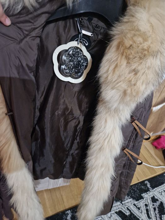 Продам женскую зимнюю куртку