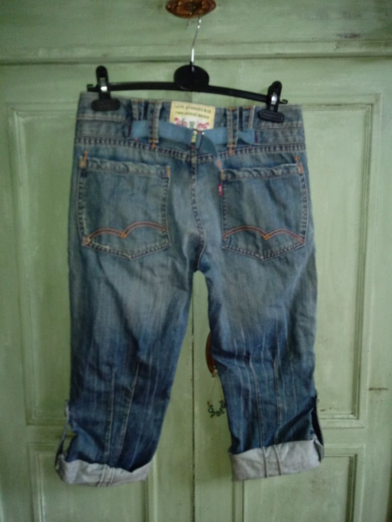 Spodnie, spodenki, jeansy marki Levis