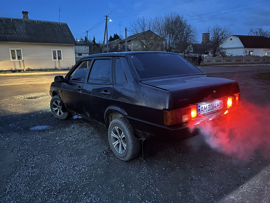 Продам ваз 21099