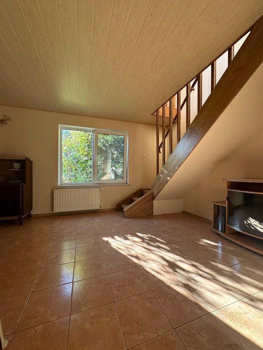 Будинок в Великодолинському