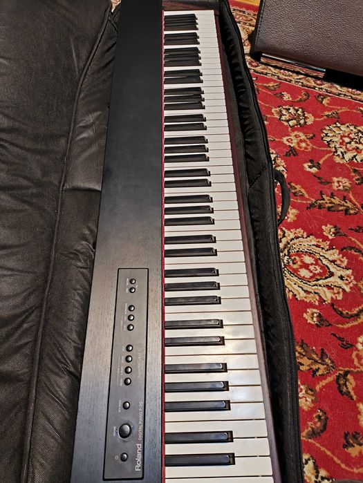 Pianino cyfrowe Roland Digital Piano F-20