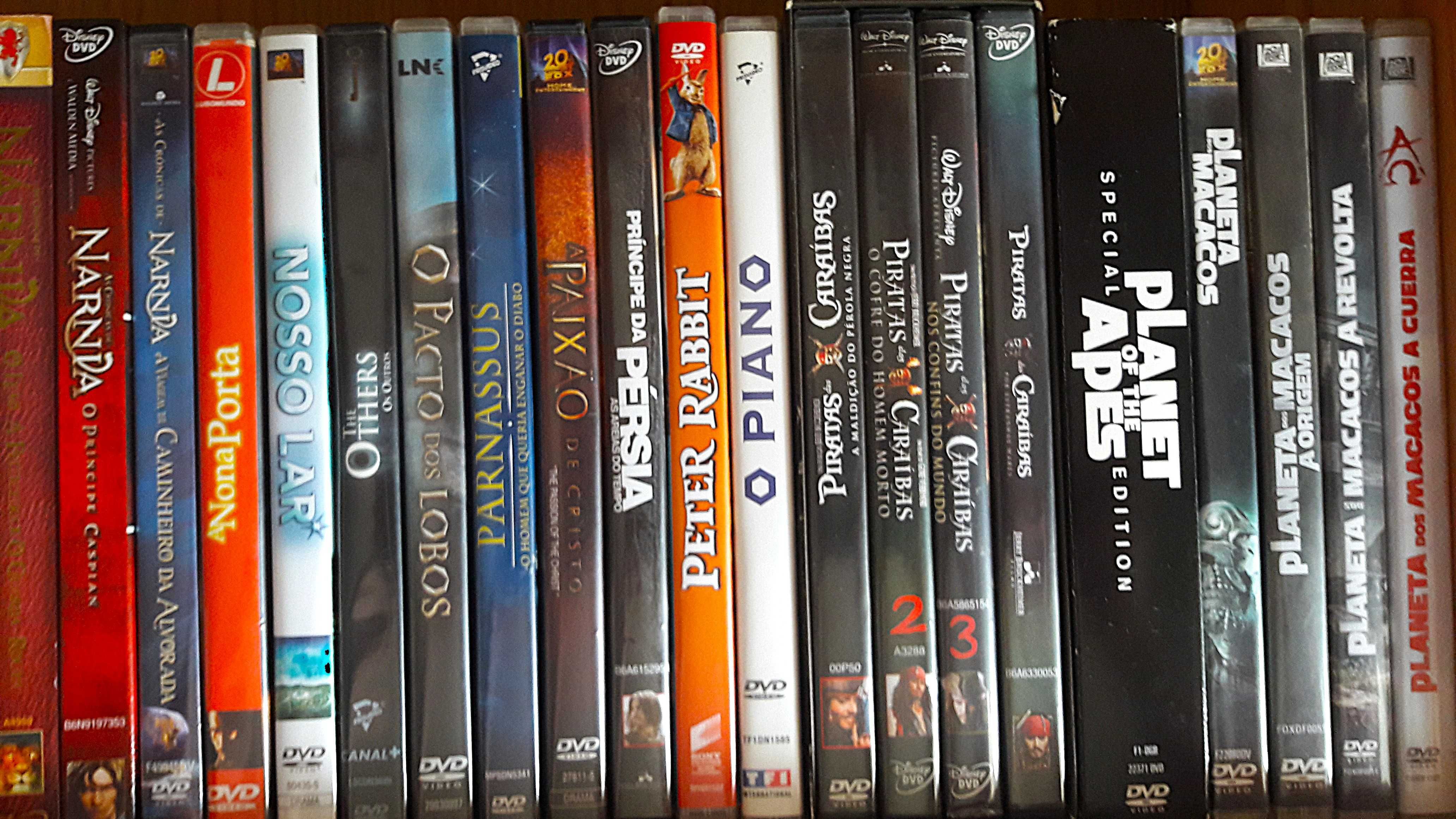 DVDs - Vários títulos de filmes