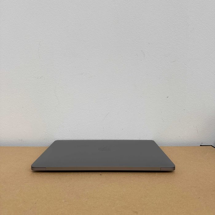 Macbook Pro 2022 { M2 | 8gb | 256 gb) Гарантія . 27542SV