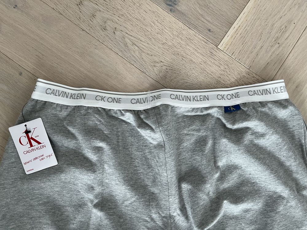 Calvin Klein spodnie od piżamy XL, cienkie dresy?