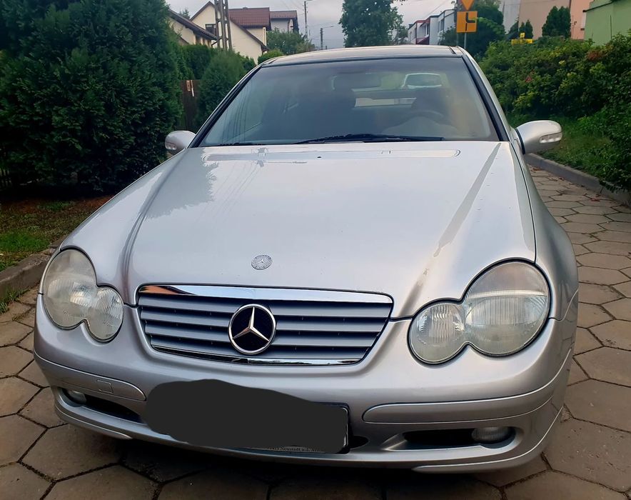 Mercedes-Benz Klasa C Benzynka Bezwypadek Servis Klima