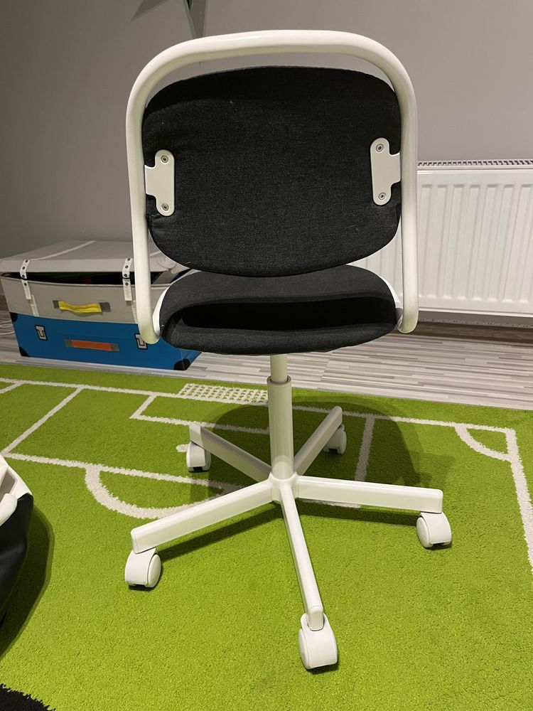 Krzesło do biurka dla dziecka Ikea