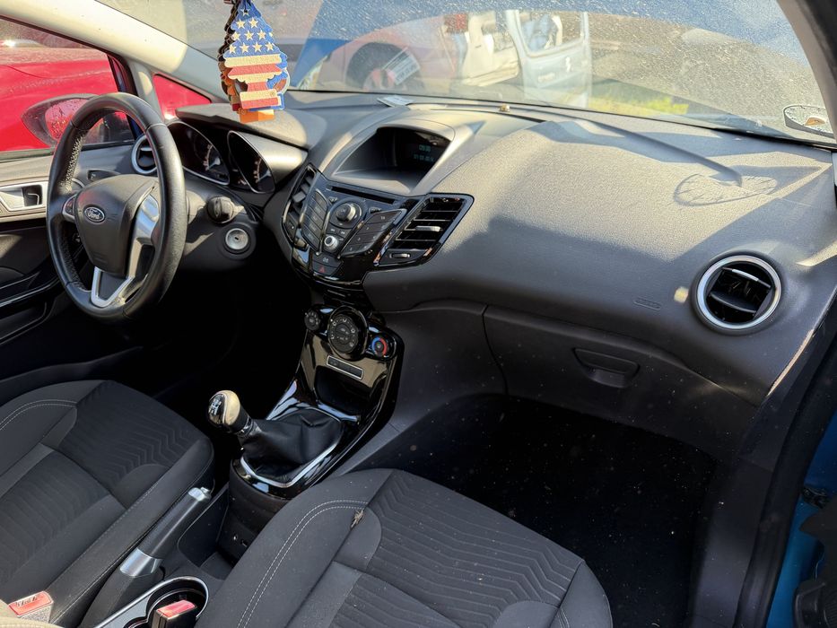 Konsola orginal demontaz fiesta mk7 titanium