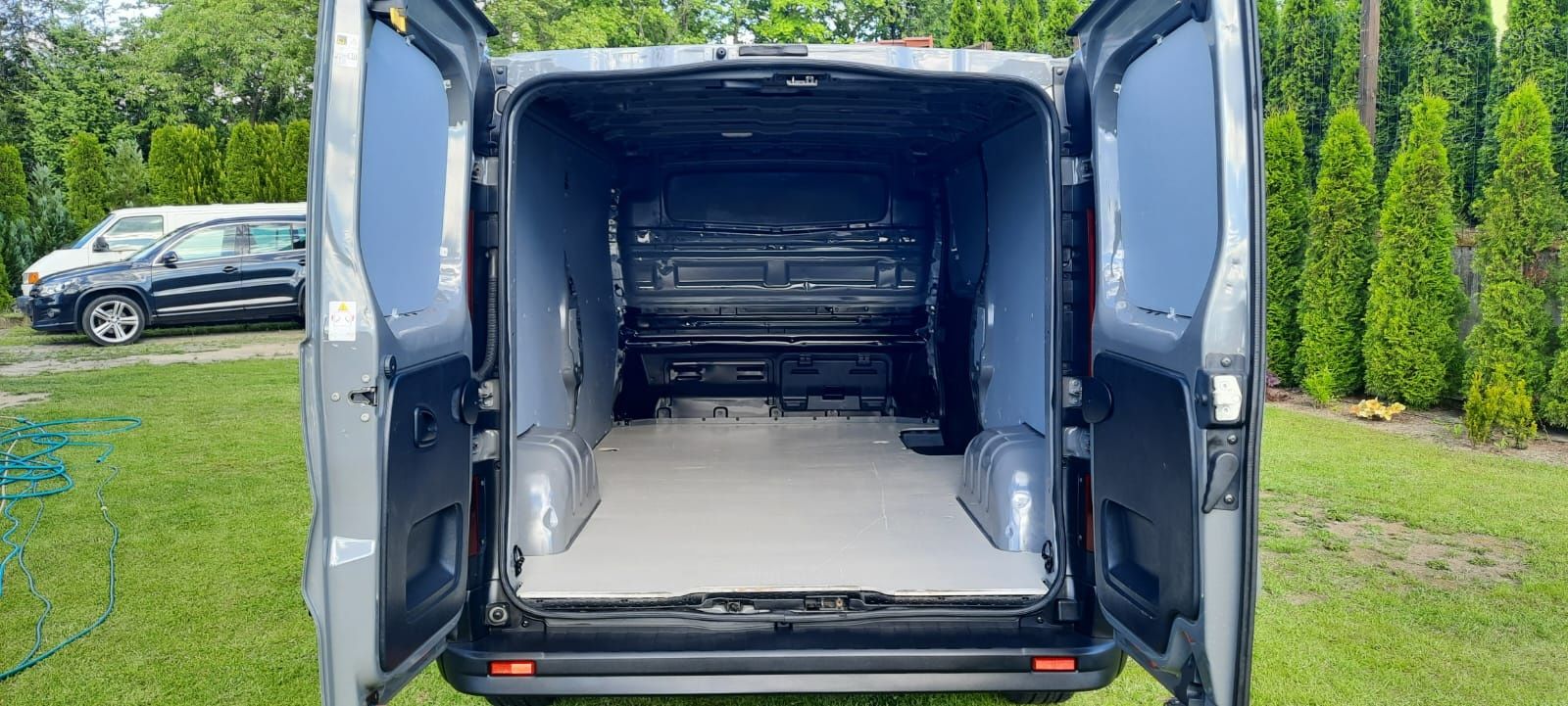 Opel Vivaro  Renault Trafic L2H1 Long Navi Klima Bogata wersja