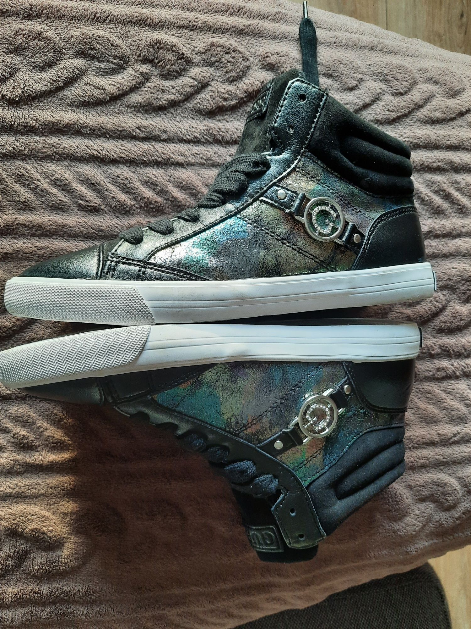 Trampki nowe  roz. 38 Guess