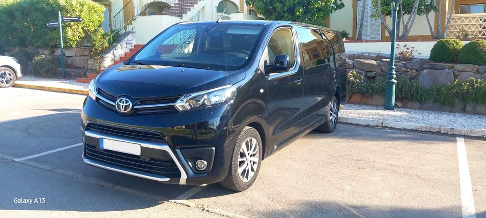 Vende-se Toyota Proace Verso 2022 • 1.5 Diesel • Manual 6