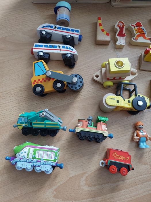 Domek drewniany stacyjkowo ciuchcie