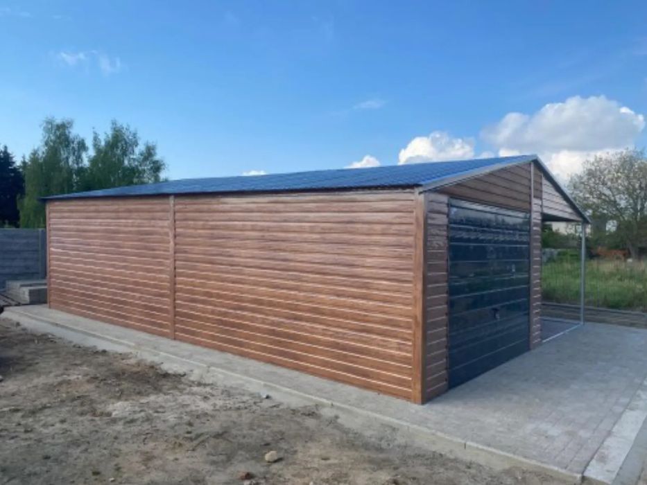 Garaż jednostanowiskowy 7x8 m - Dach dwuspadowy, Brama uchylna, Drewno