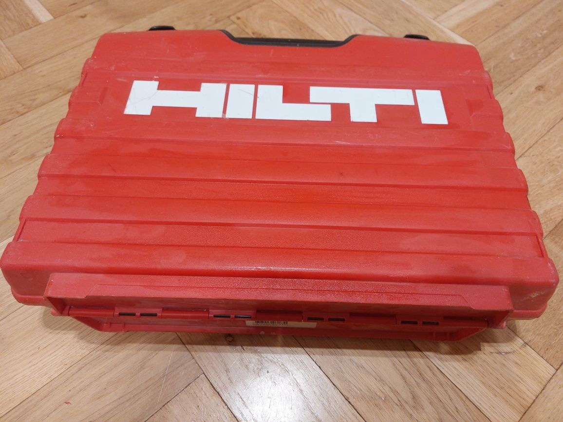 Szlifierka kątowa Hilti DCG 125-S 1400w mało używana walizka