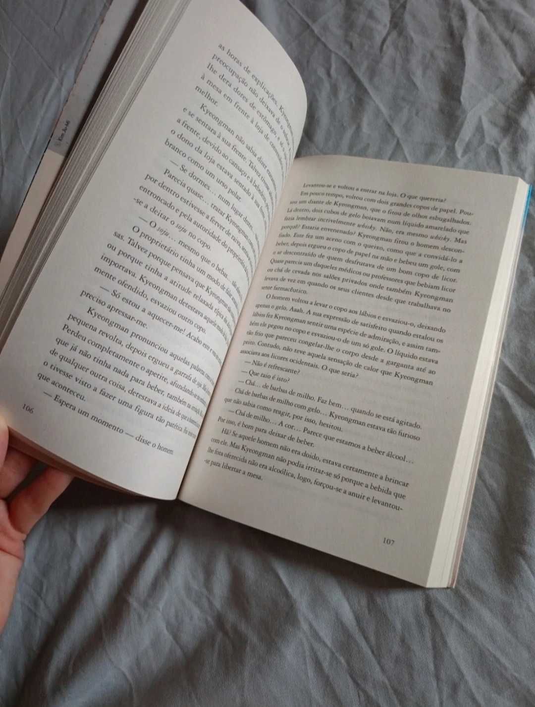 Livro "A loja coreana das segundas oportunidades"