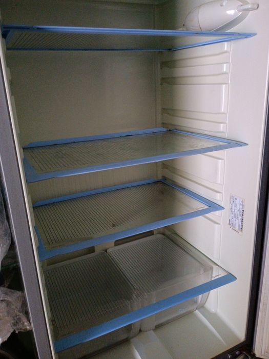 Продам холодильник Индезит