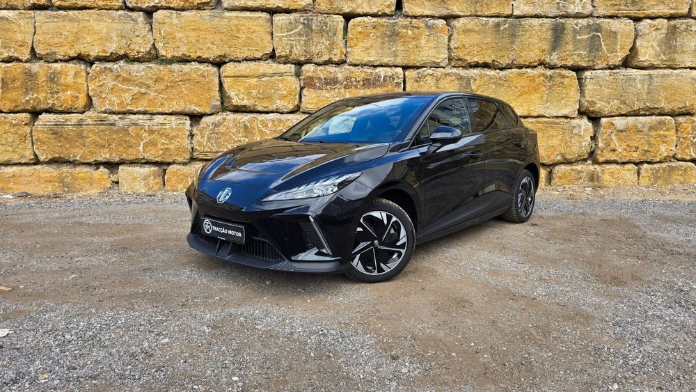 MG MG4 64 kWh Luxury