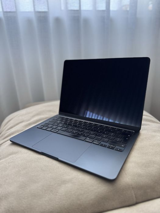 MacBook Air M2 2022
