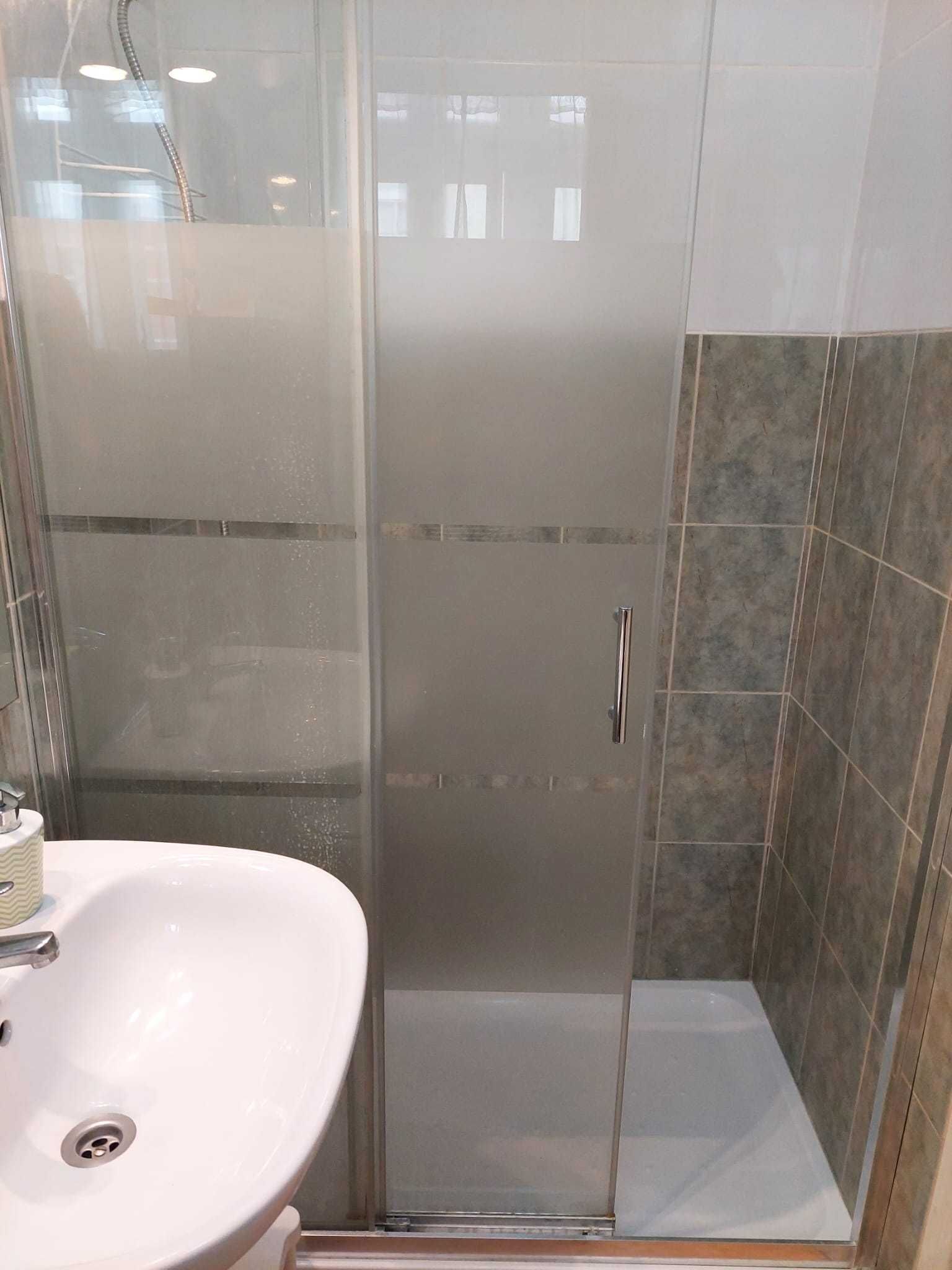 Quarto Av. Roma com WC privativo