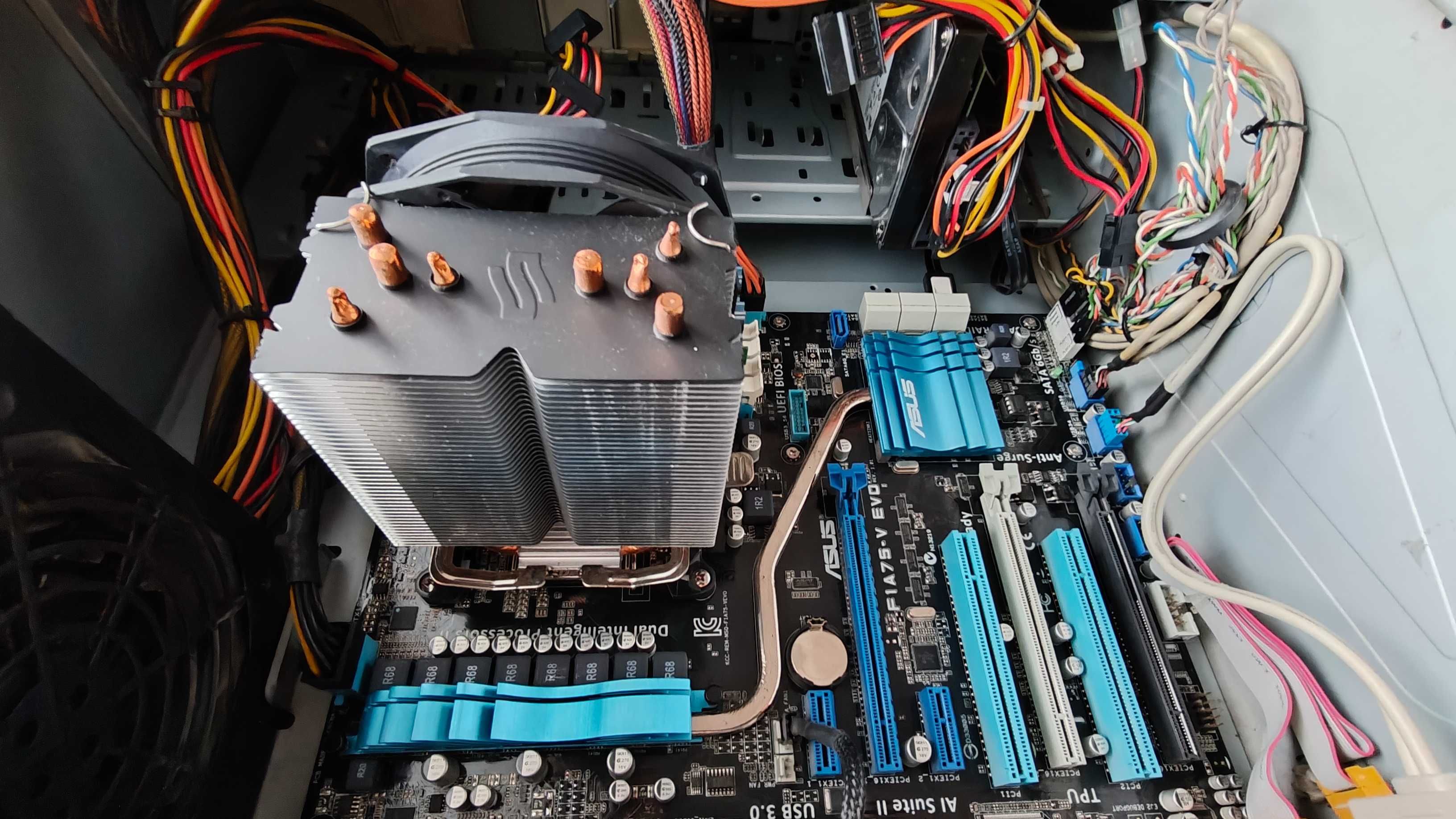 Komputer Asus z Windows 10