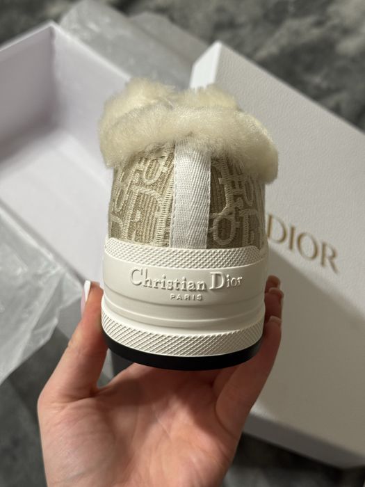 Карамельні Dior кеди зимові