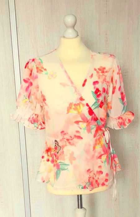 Bluzka jasny beż kwiaty styl boho Lipsy r.L 30zł