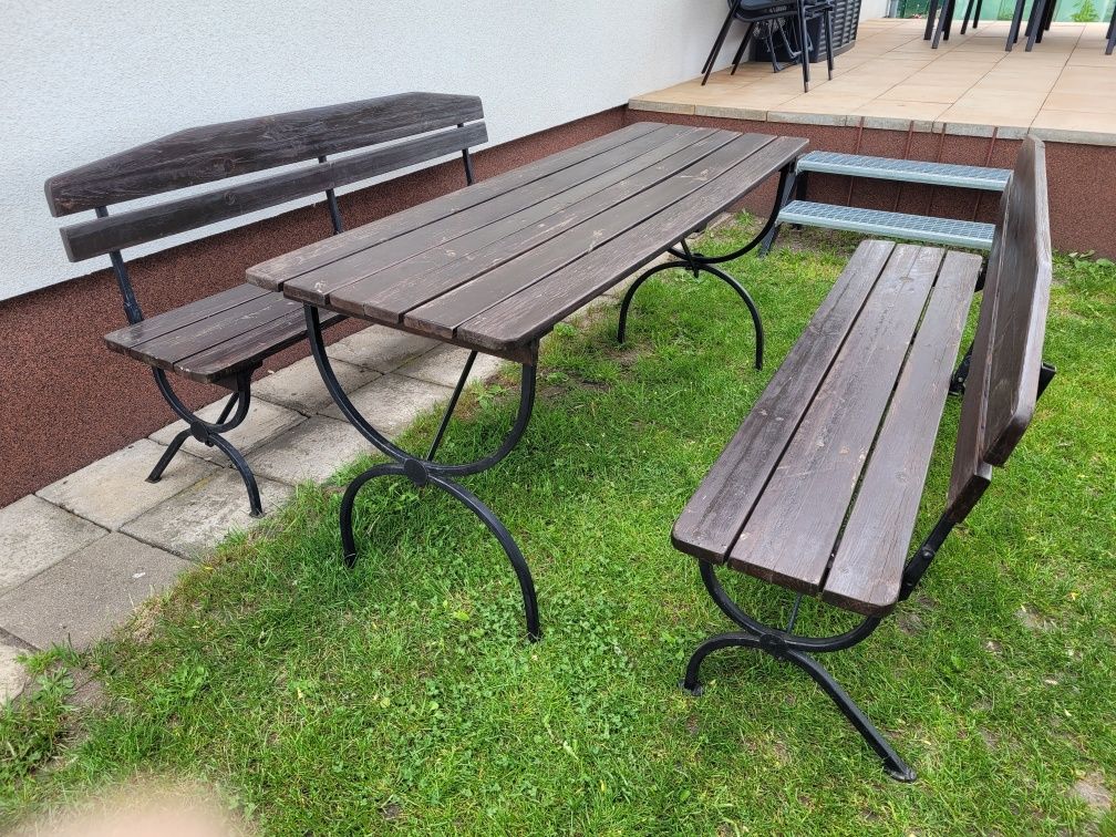 Meble  ogrodowe dwie ławki  stół