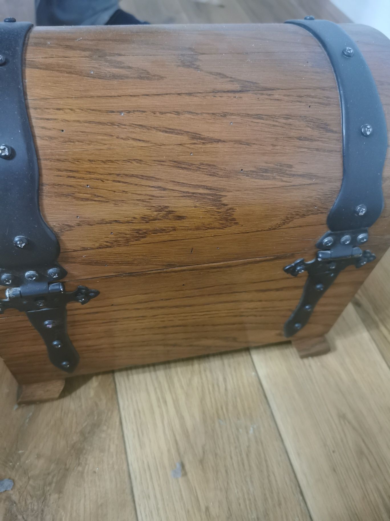 Kufer skrzynka drewniana