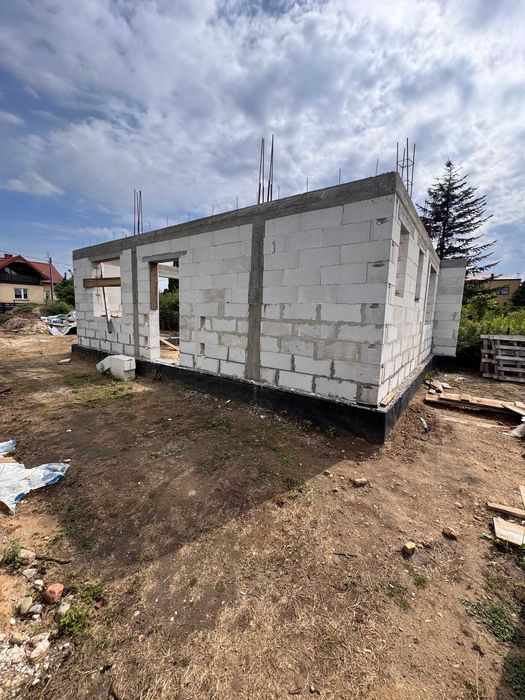 Sprzedam działkę z rozpoczętą budową domku  Chodkowo‑Bodzanów,