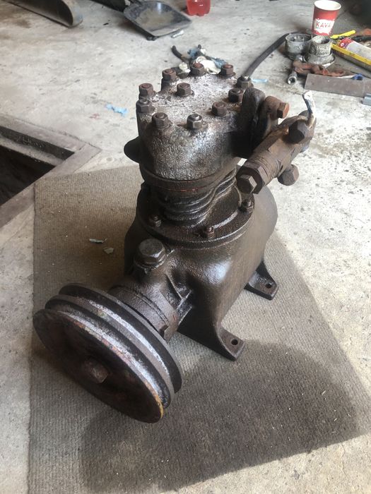 Компресор голова двигун ресивер