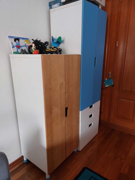 Mobiliário de quarto de jovem