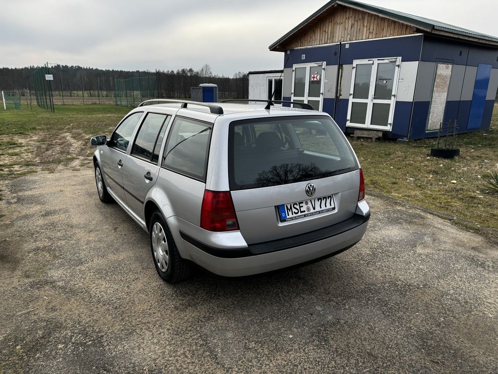 VW GOLF 4 2.0 benz 115km 2002r - kombi - niski przebieg - z Niemiec