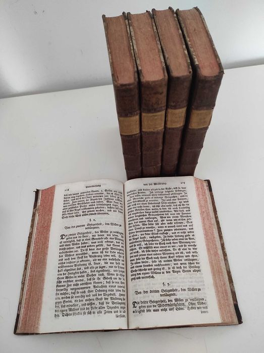 Старинные редкие книги. XVIII век.