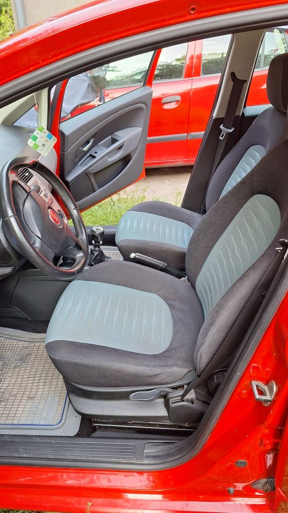 Fiat Grande Punto 1.4 benzyna - fajne auto