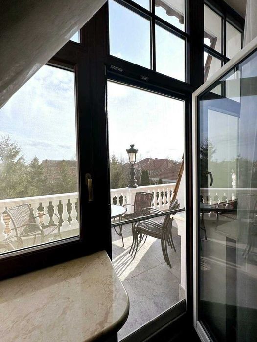 Продается особняк в  коттеджном поселке Совиньон