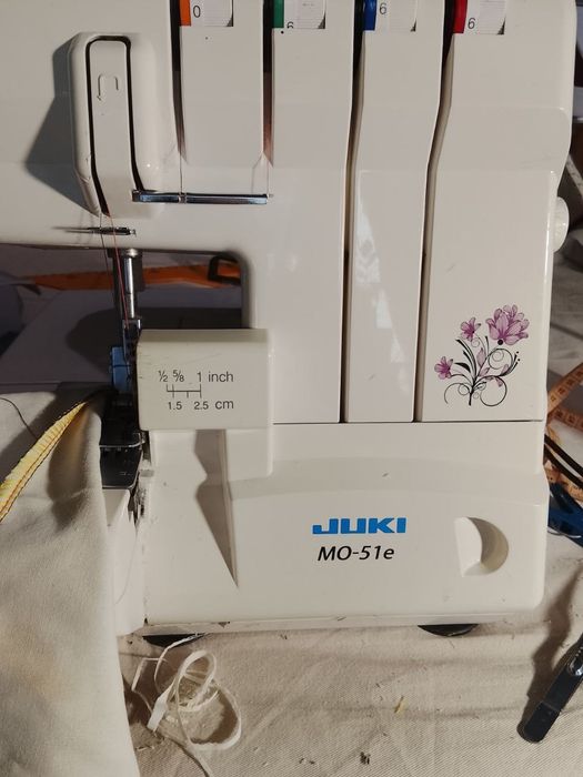 Швейна машина оверлок 4 нитки ЮКІ МО-51-е