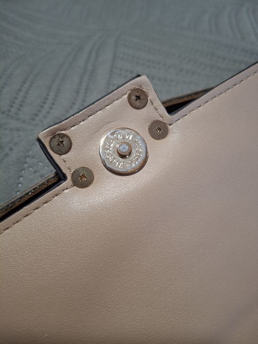 Mala Guess ombro e tiracolo