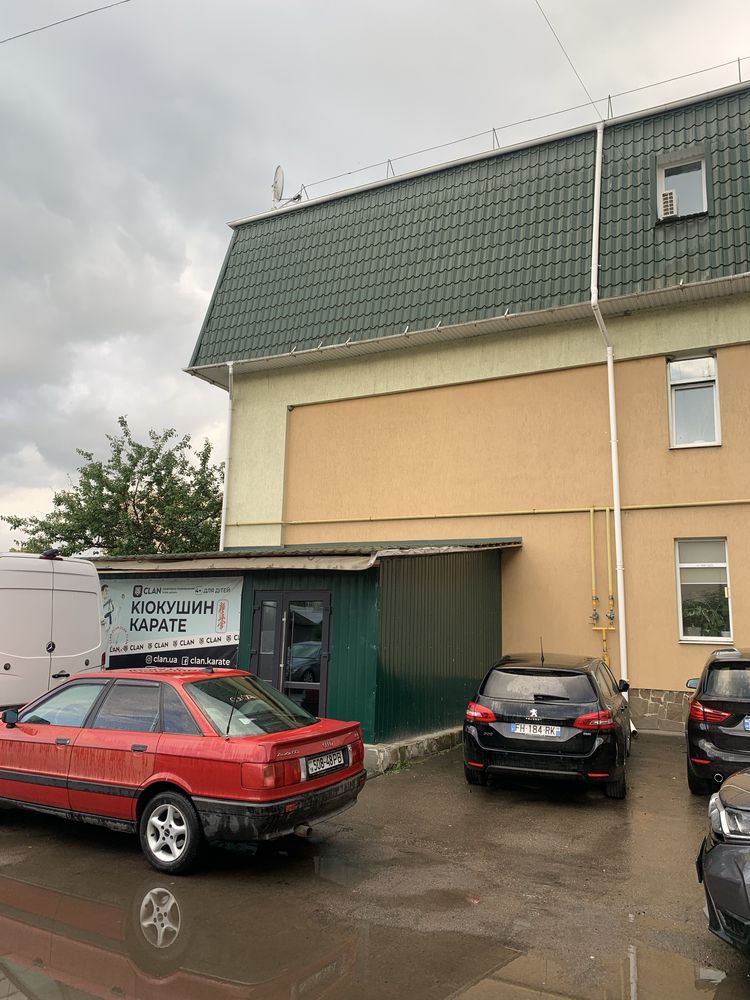 Комерційне приміщення, 308кв.м - 221 000$, Ювілейний, біля пожежної ч.