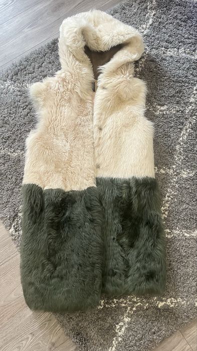 Жилет з натульного хутра